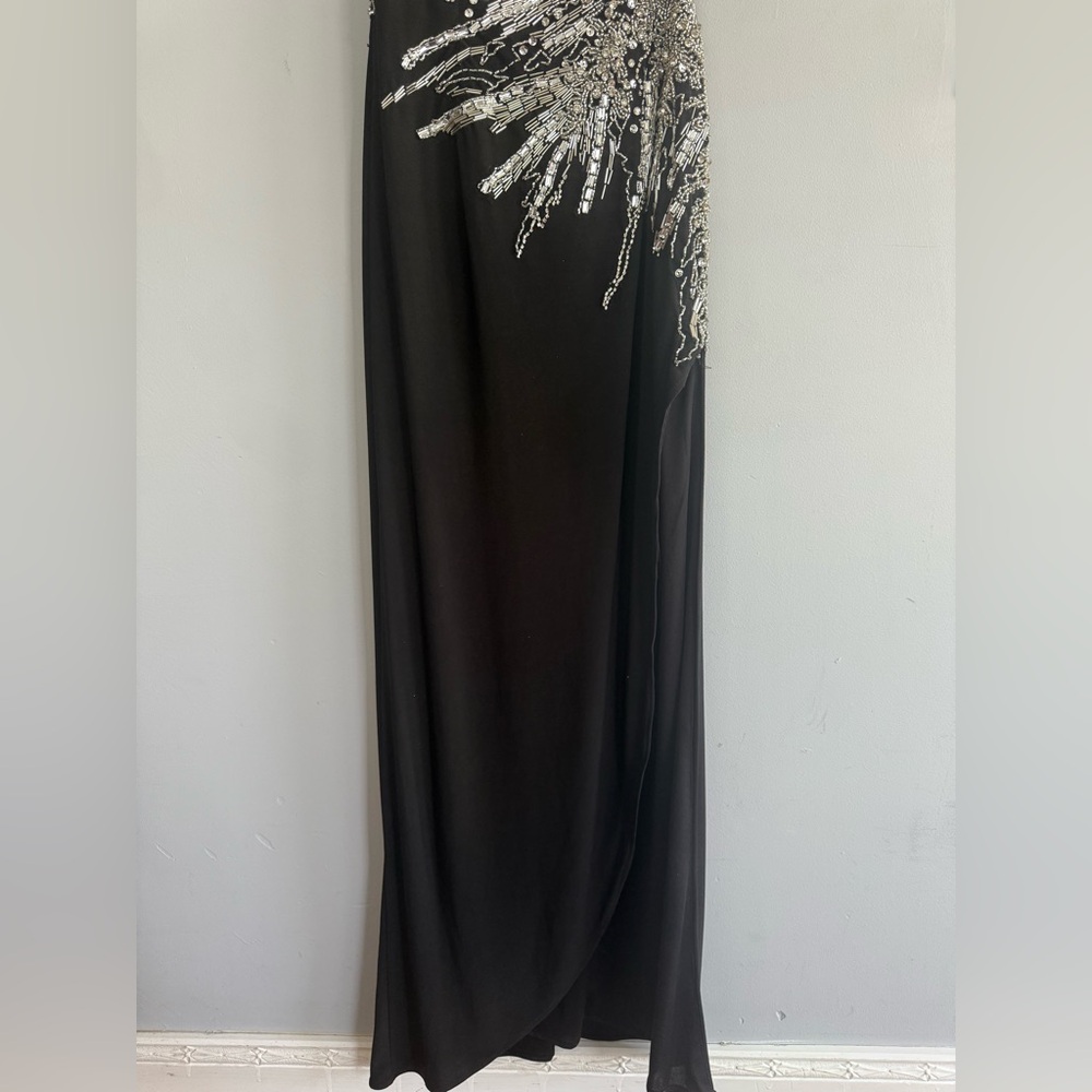 IEENA for Mac Duggal One shoulder long embellished dress size 4 - Picture 3 of 9